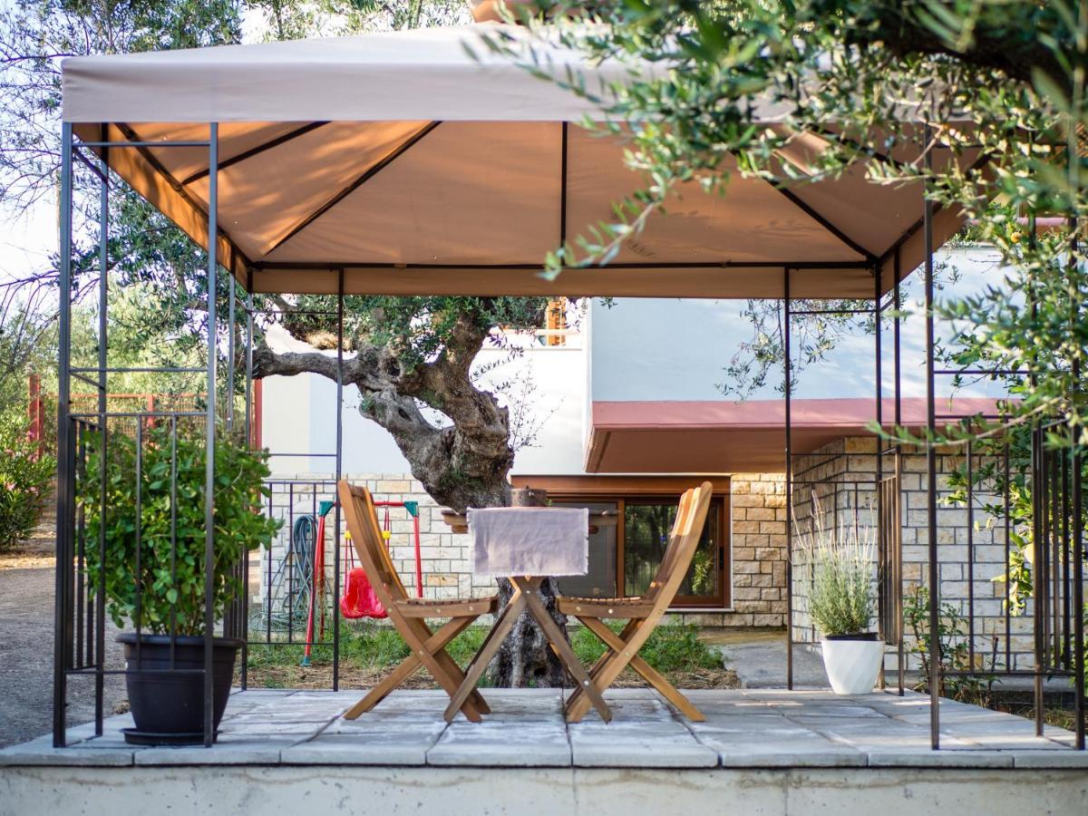 Costa'S Garden House Διαμέρισμα Καλαμάτα Εξωτερικό φωτογραφία
